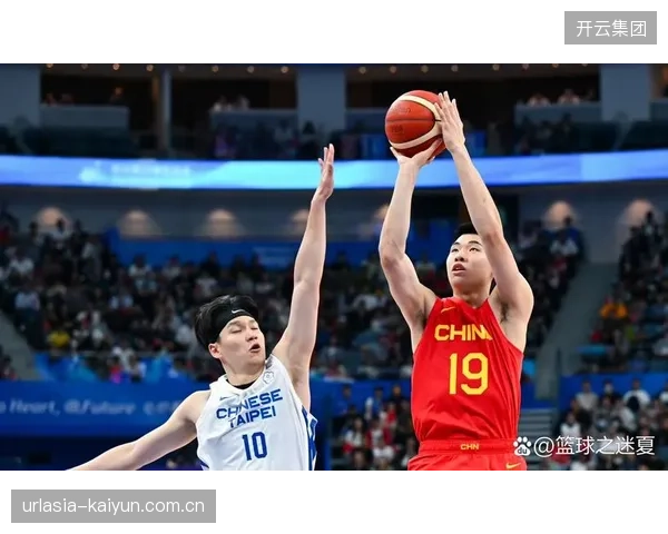 萨博尼斯连续统治内线，其篮板保护能力成为国王队攻防转换的战术发起点。